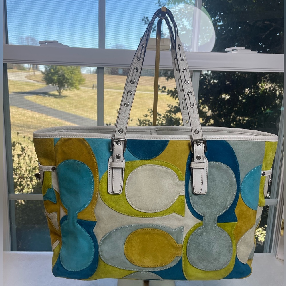 Coach Limited Edition Optic Signature C Suede Tote 🫐 🍋🟩 - Picture 9 of 17